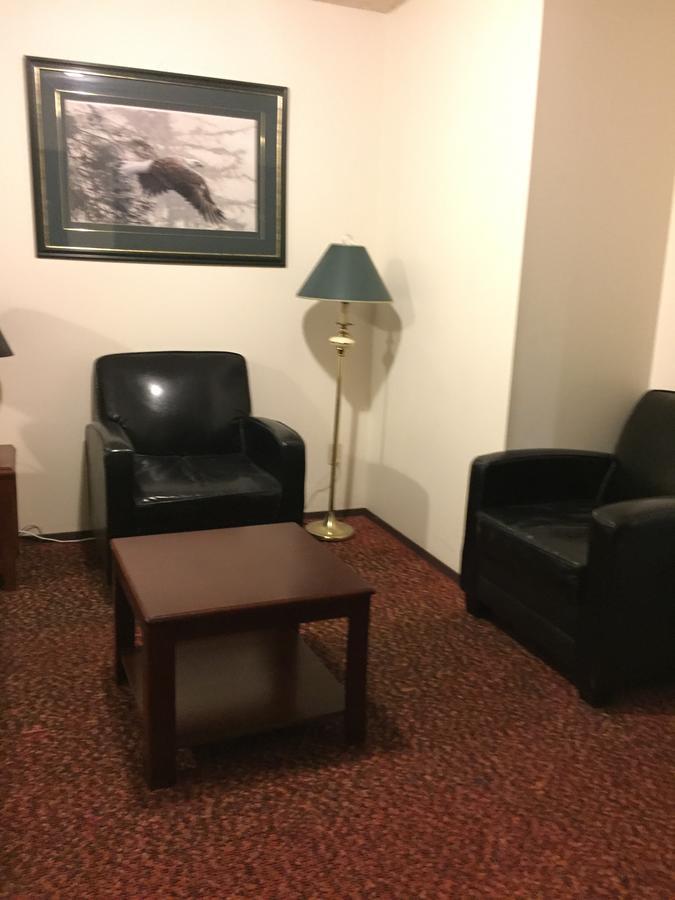 Spring Villa Hotel Harrison Hot Springs Buitenkant foto