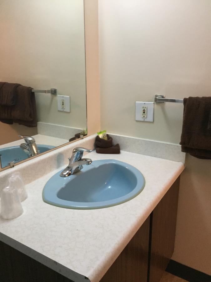 Spring Villa Hotel Harrison Hot Springs Buitenkant foto